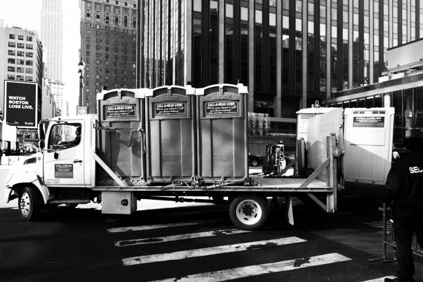 Portable Toilet Options We Offer in Fowlerville, MI